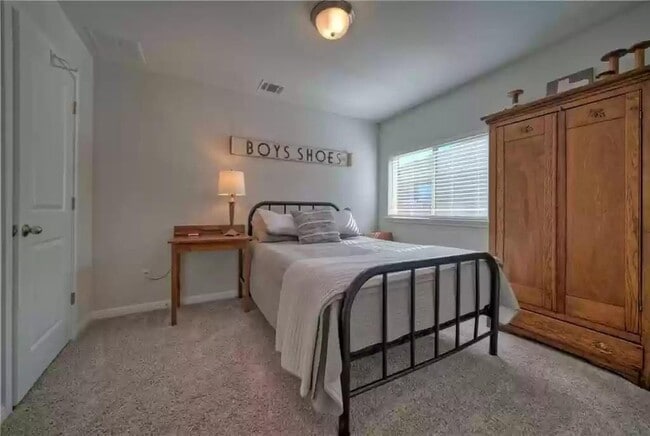Building Photo - 13809 Rosebud Isle Dr