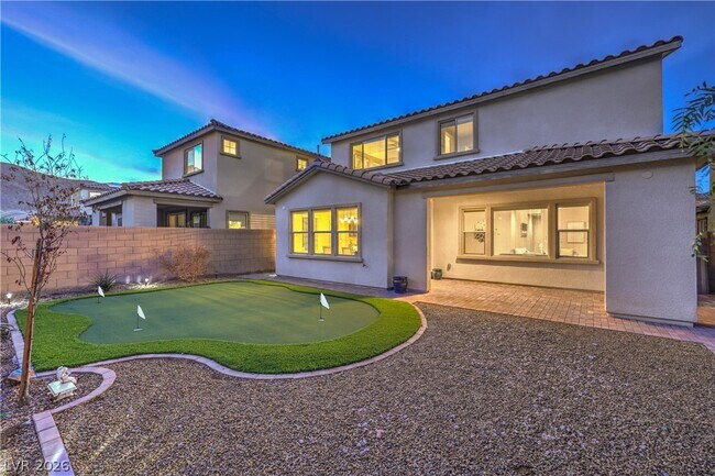 Building Photo - 3213 Molinos Dr
