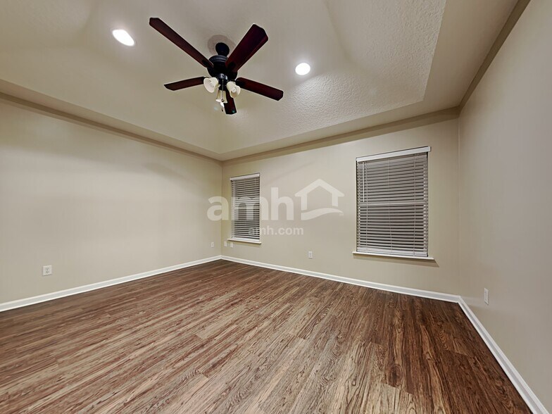 Building Photo - 86336 Augustus Ave