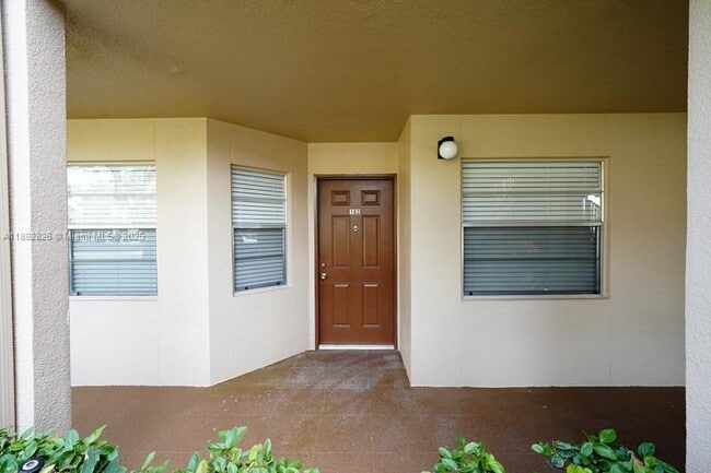 Building Photo - 1251 SW 125th Ave