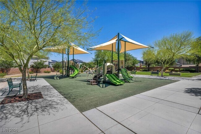 Building Photo - 3195 Hazy Hills Ave