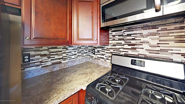 Building Photo - 121 Brandywine Ct