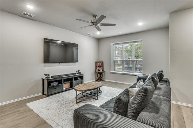 Building Photo - 3013 Willow Wood Ct