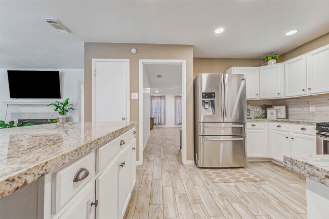 Building Photo - 18711 Appletree Hill Ln