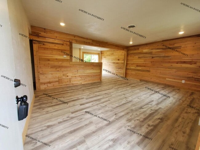 Building Photo - 2311 Arlene Ave