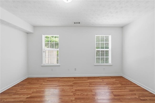 Building Photo - 6427 Wellington Chase Ct