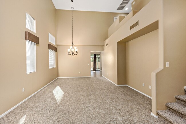 Building Photo - Paseo Estrella Gem at the base of Tucson icon A mountain! Minutes away from DownTown Tucson!