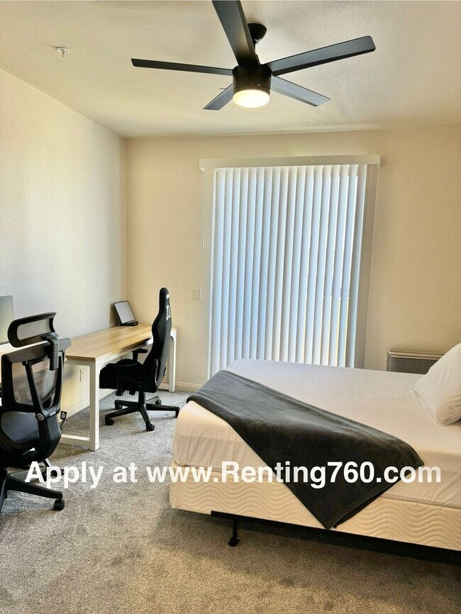 Building Photo - Newer 4 Bedroom 3 Bathroom Home With Solar...