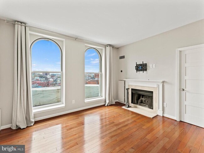 Building Photo - 2000 16th St NW