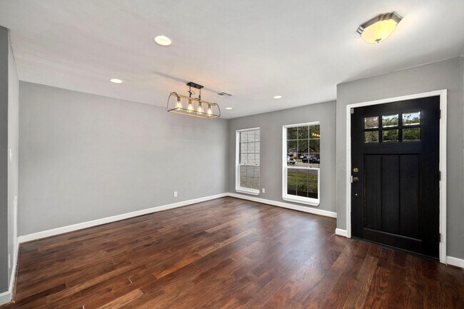 Building Photo - 12307 Nova Ct