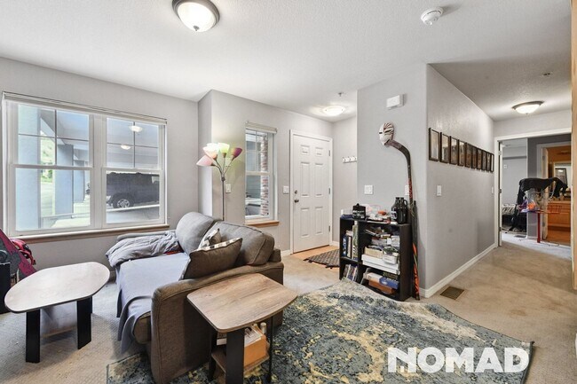Building Photo - Charming 1BR Condo in Beautiful Boulder (N...