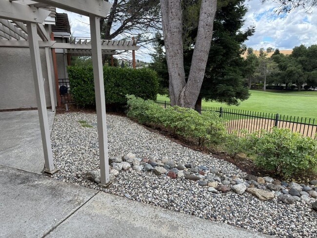 Building Photo - Gated Unique Remodeled 3 Bedroom w/ Golf Course Views in Rancho Solano