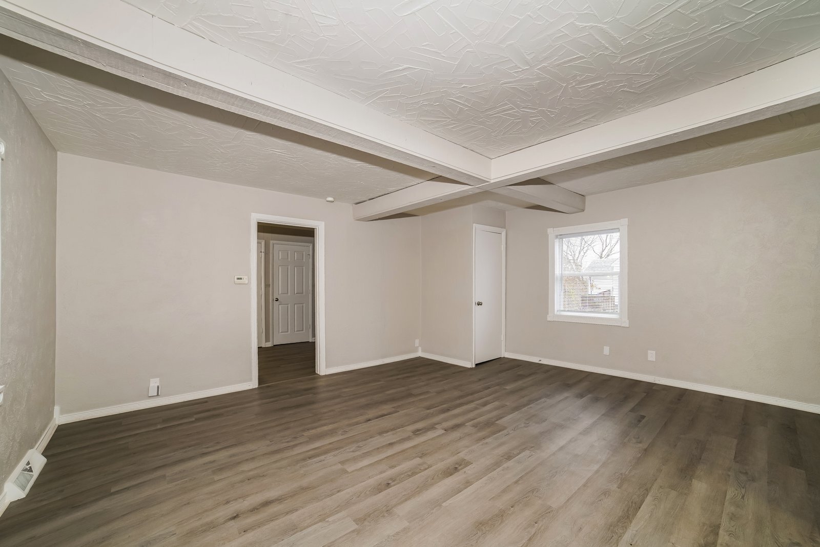 Building Photo - 500 Scenic Park Dr