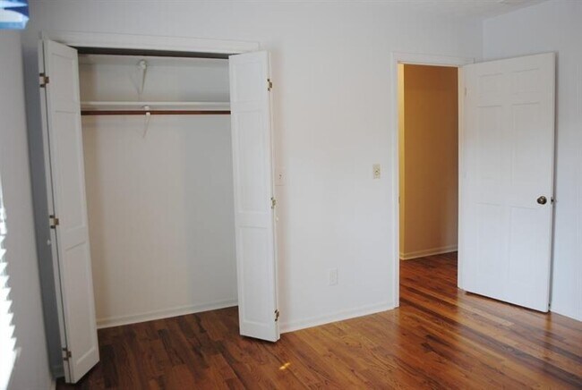 Building Photo - 1407 Independence Way