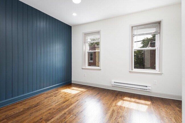 Building Photo - 2226 N Sydenham St