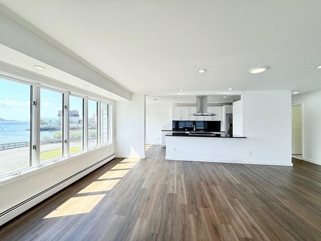 Building Photo - 17A Riverview Cir