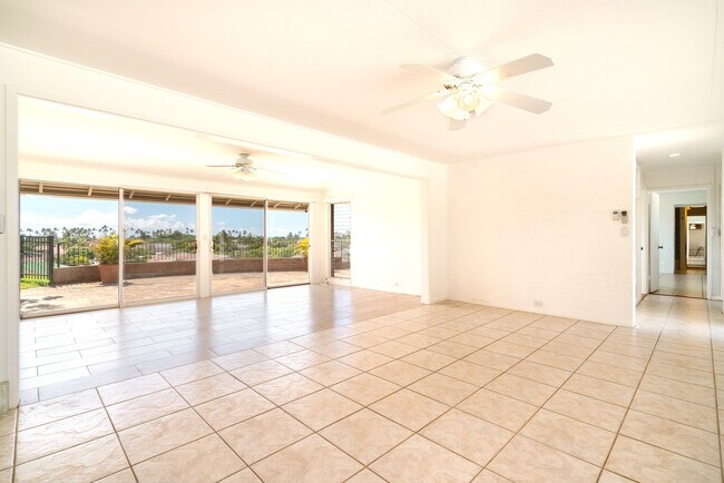 Building Photo - 1228 Koloa St