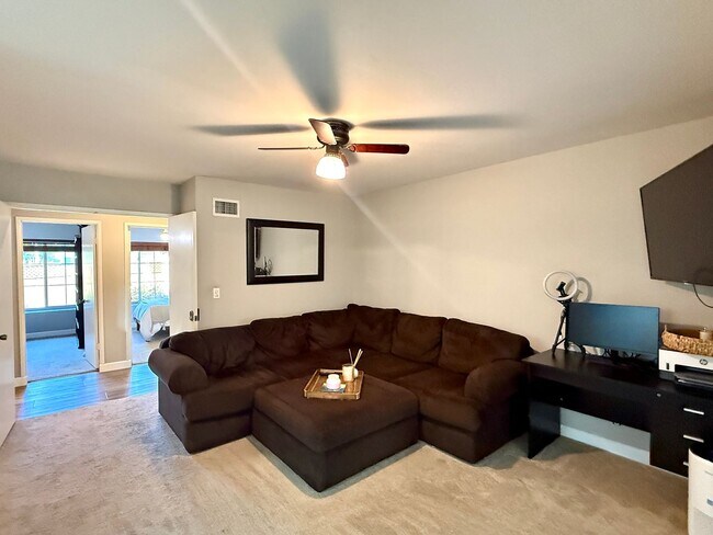 Building Photo - Ranch Style Home in Rancho Pondarosa Community