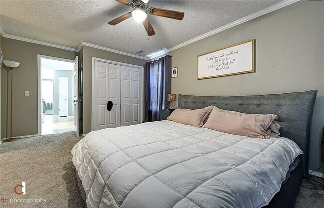 Building Photo - 1701 Signature Dr