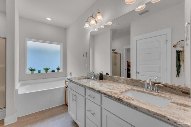 Building Photo - 7057 Whitetail Run Dr