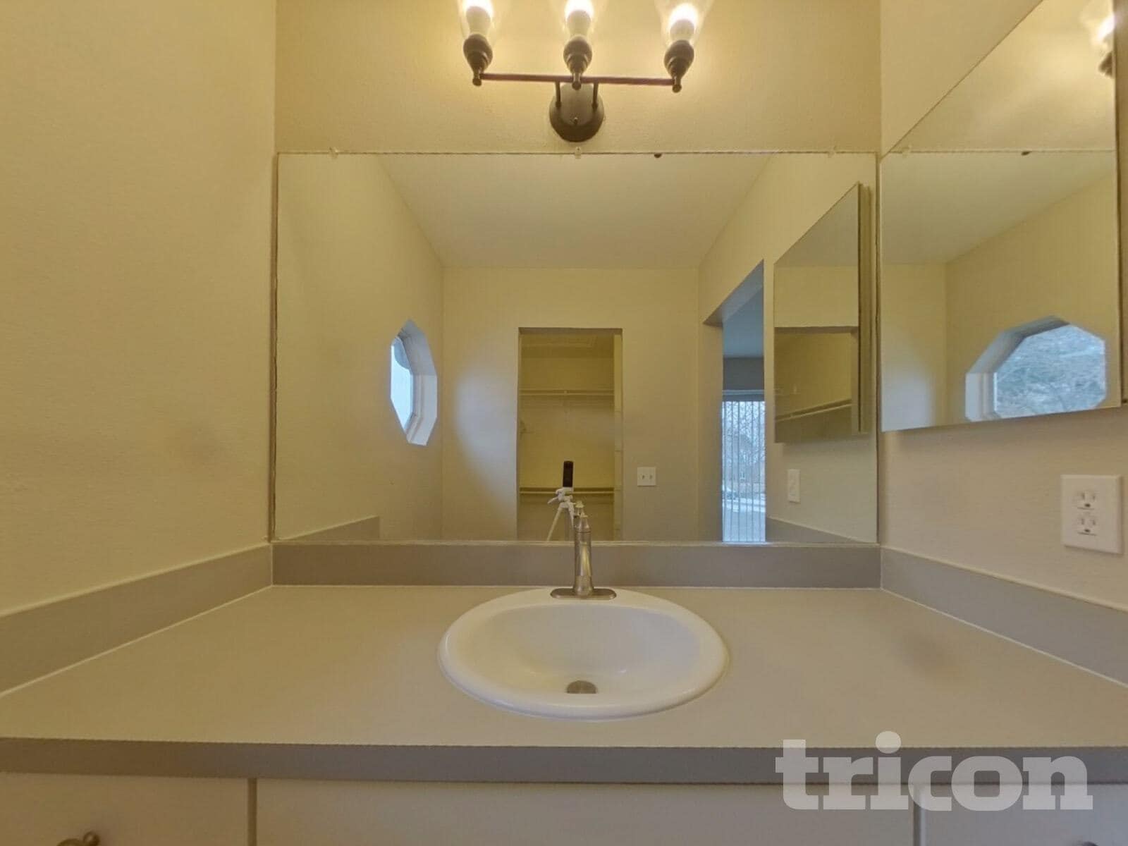 Building Photo - 18965 E 47th Ave