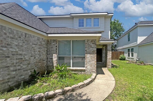 Building Photo - 16928 Scenic Knoll