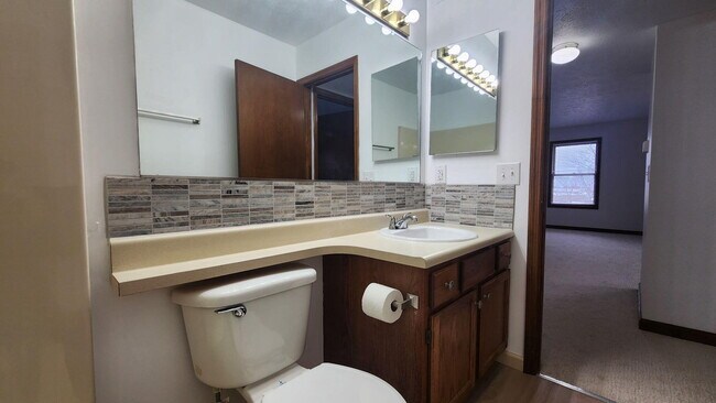 Building Photo - 304 Remington Ct