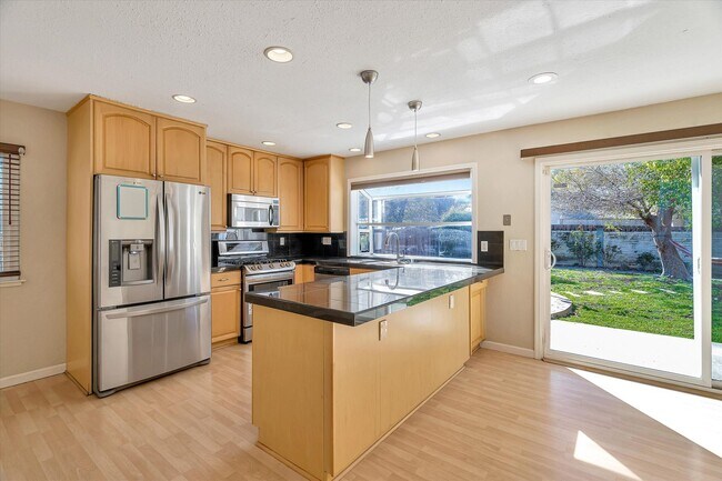 Building Photo - Wow! What a Great Home! Coming Soon!
