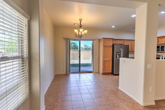 Building Photo - Rancho Sahuarita