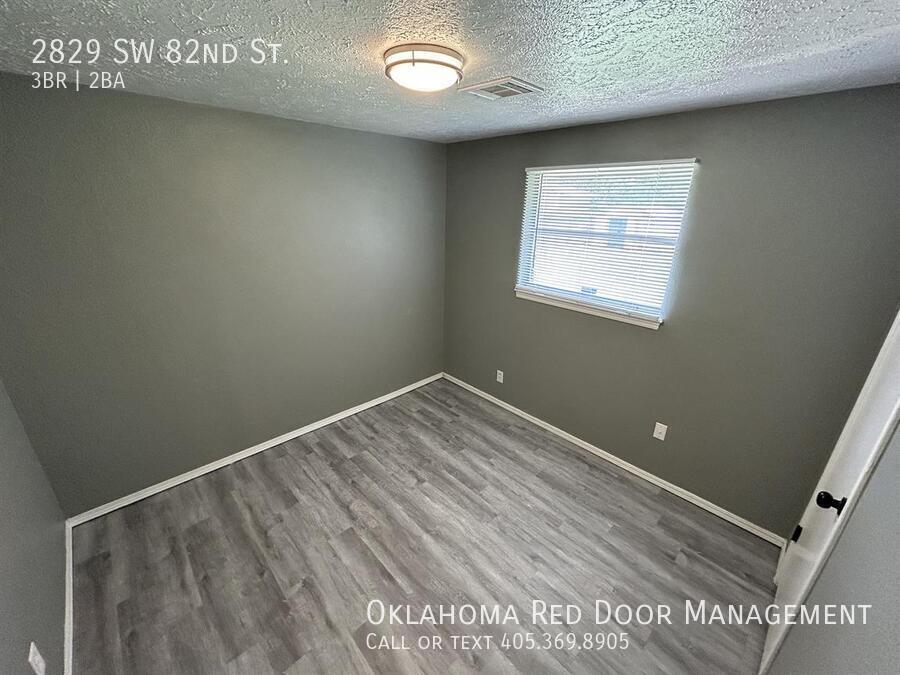Building Photo - 2829 SW 82nd St