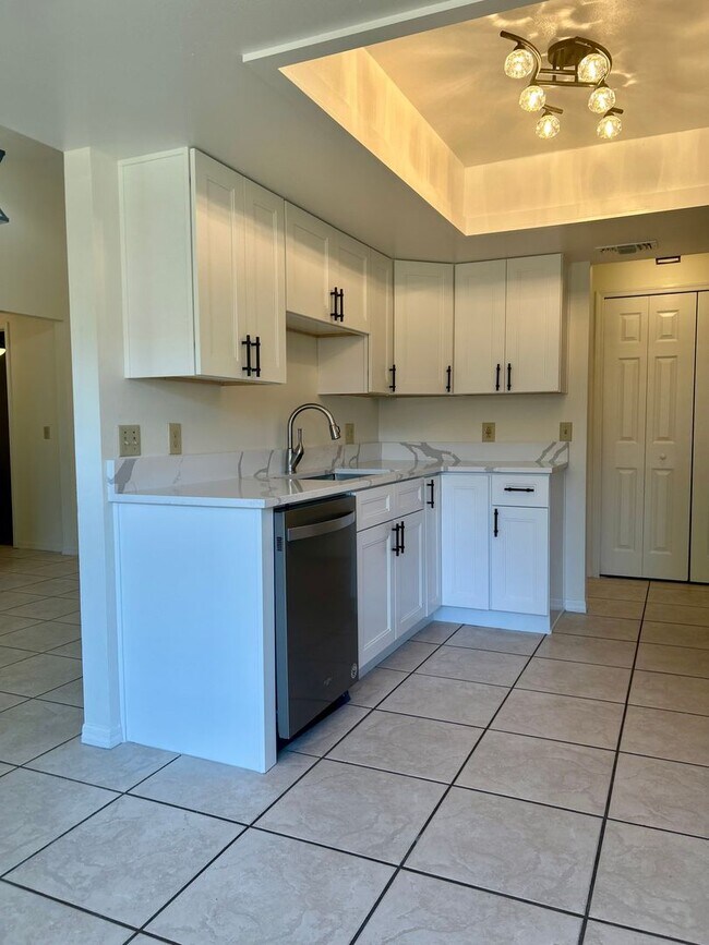 Building Photo - 895 Wandering Pine Trail