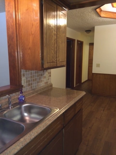 Building Photo - 2108 Meench Dr