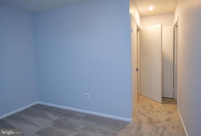 Building Photo - 14654 Bauer Dr