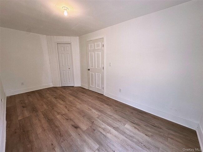 Building Photo - 146 NY-284