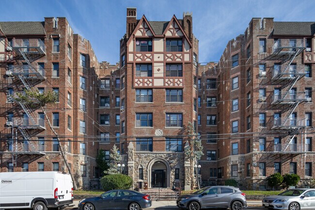 Building Photo - 160 Beach 117th Street