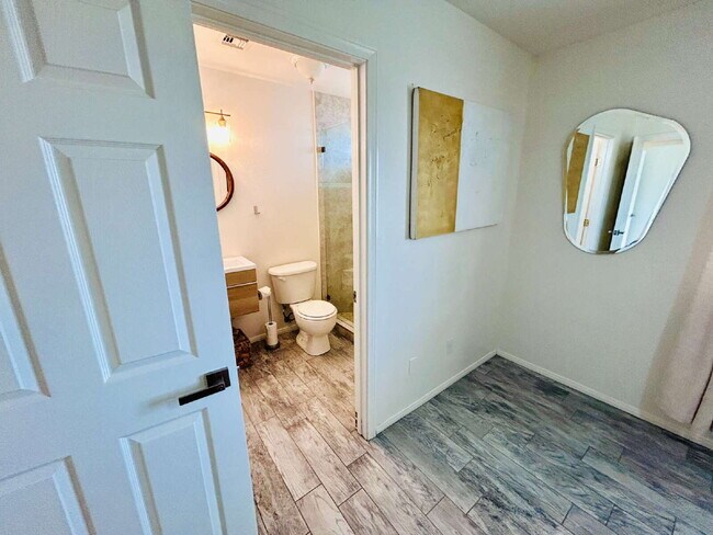 Building Photo - Charming 3 Bedroom House with Pool in Friendly Hills, Joshua Tree