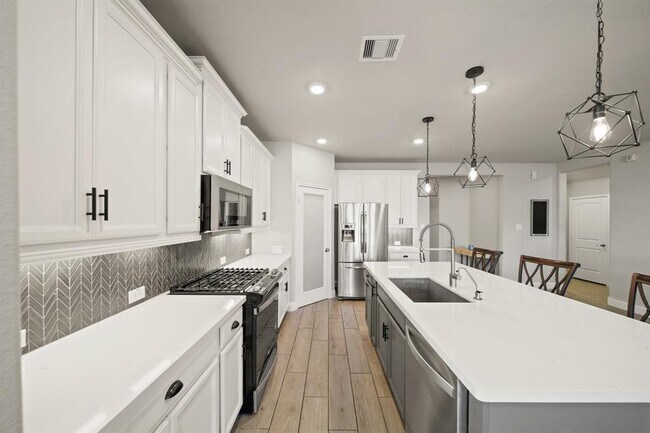 Building Photo - 1735 Harvest Lake Dr