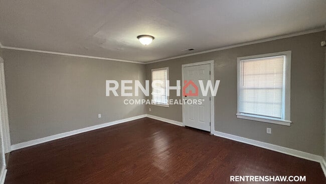 Building Photo - 1840 Hartland St