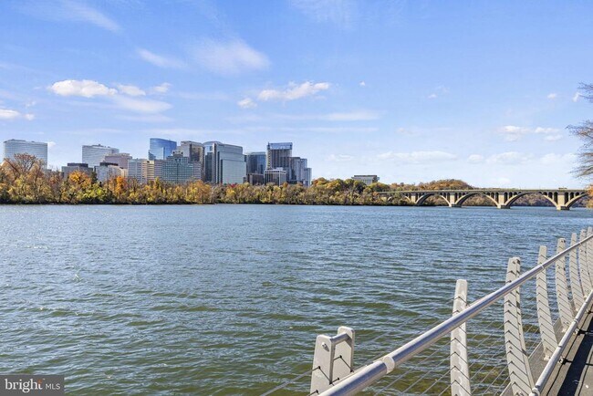 Building Photo - 3220 Grace St NW