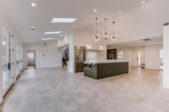 Building Photo - 2045 Marydale Rd