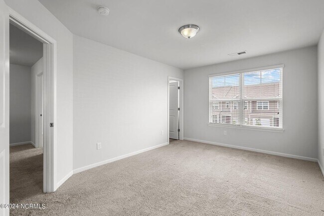 Building Photo - 7334 Chipley Dr