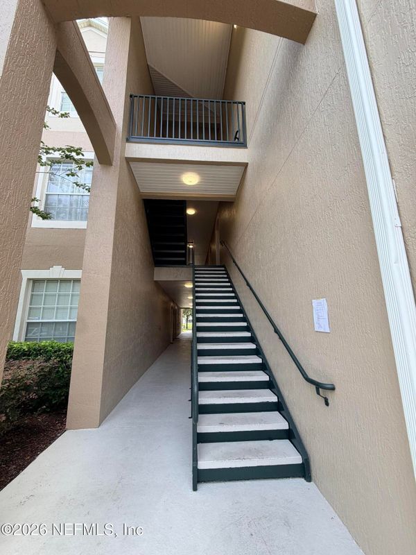 Building Photo - 7990 Baymeadows Rd E