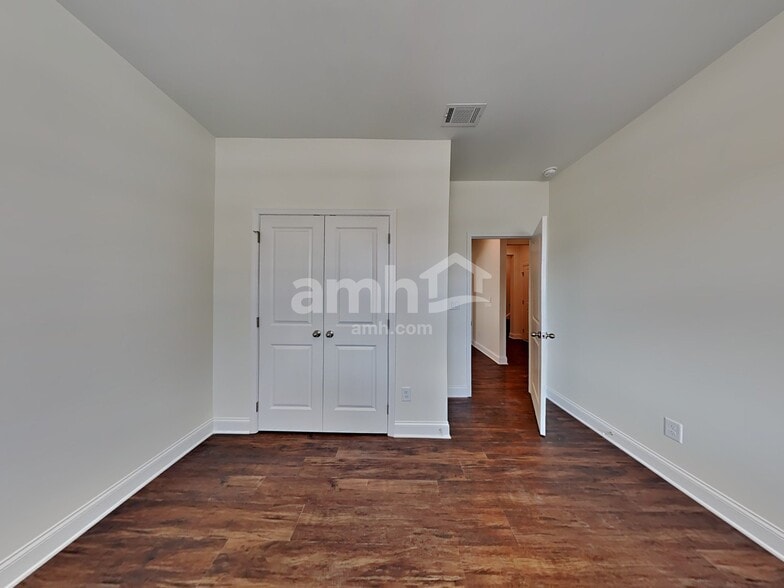 Building Photo - 5242 Blue Mountain Dr