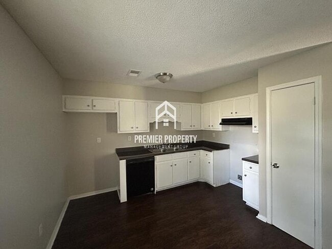 Building Photo - 10554 French Fort Dr
