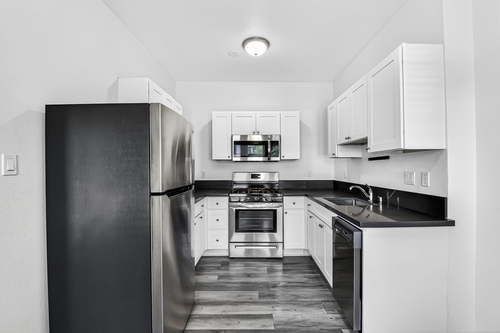 Building Photo - 1503 S Shenandoah St