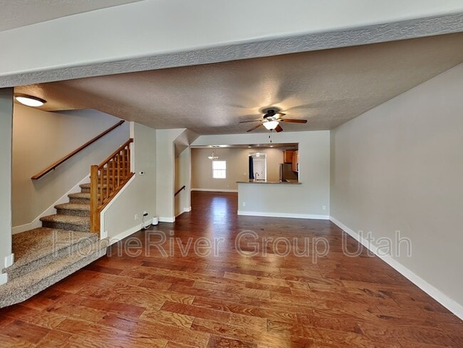 Building Photo - 10981 Topview Rd