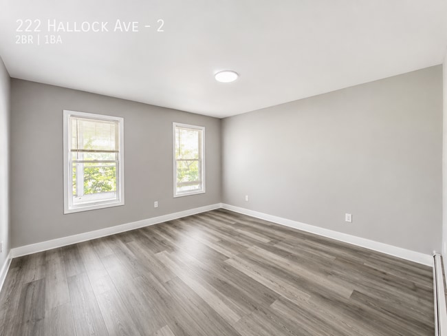 Building Photo - 222 Hallock Ave
