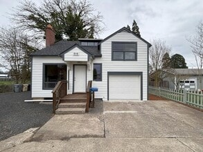 Building Photo - 3Bd/2Ba Two Story House - Available to View!