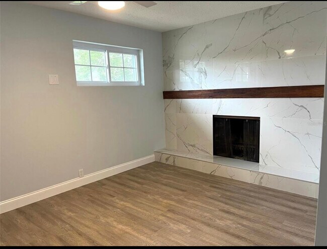 Building Photo - 6400 Evergreen Ave