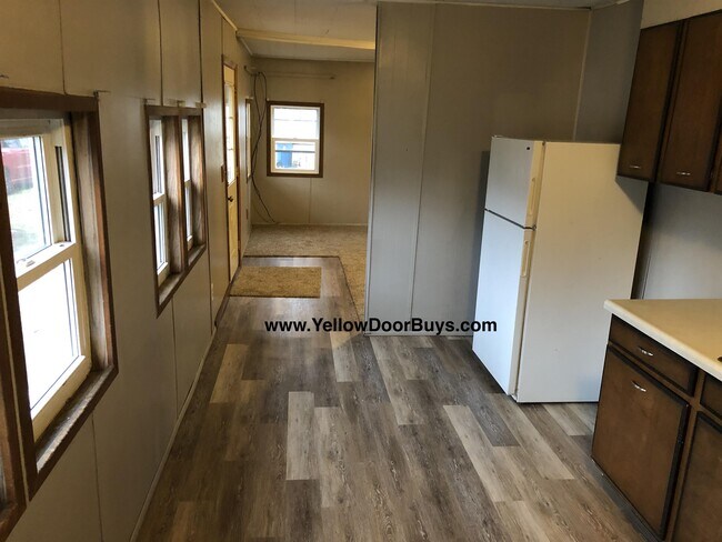 Building Photo - 410 E Houston St